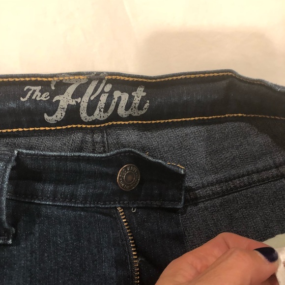 The Flirt (old navy) jeans size 0 - Picture 3 of 4